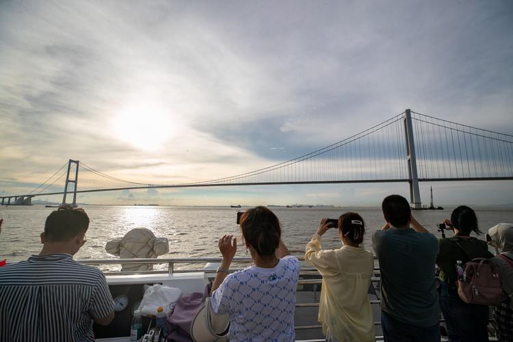 深圳一日游：深中通道打卡全攻略，解锁世界级工程新视角(图4)